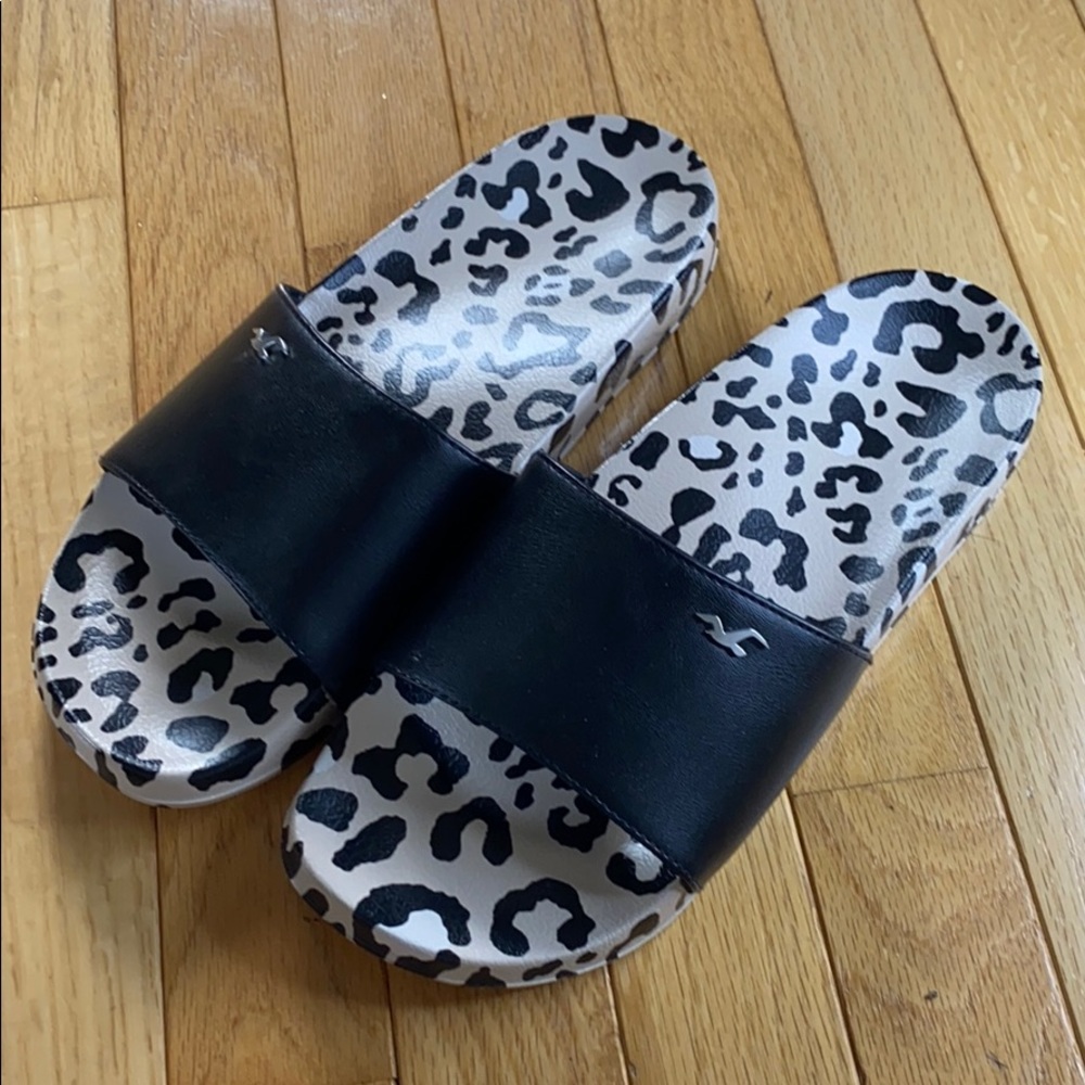 Hollister sandals